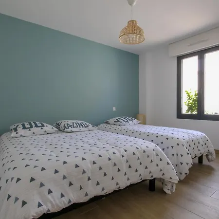 Neuf, 150m De La Grande Plage, Parking, Proche Commerces *