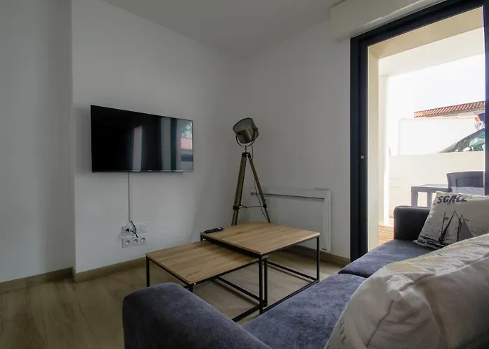 Neuf, 150m De La Grande Plage, Parking, Proche Commerces *